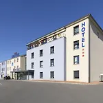 Sure By Western Reims Nord Hotel 3*