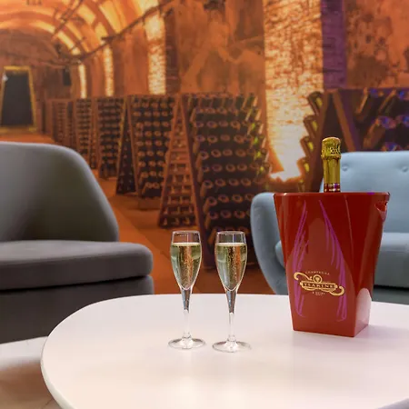 Sure By Western Reims Nord Hotel 3*