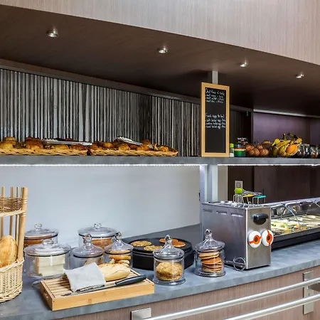 Szálloda Sure By Western Reims Nord