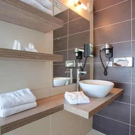 Sure By Western Reims Nord Hotel Saint-Brice-Courcelles