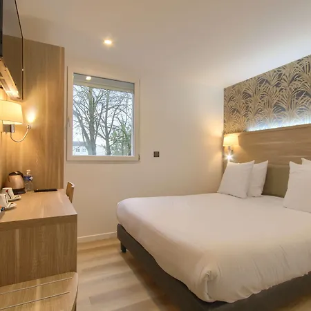 Sure By Western Reims Nord מלון 3*