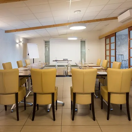 Hotel Sure By Western Reims Nord Saint-Brice-Courcelles