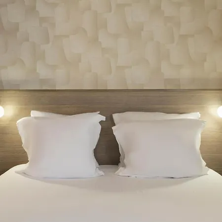 Sure By Western Reims Nord מלון 3*