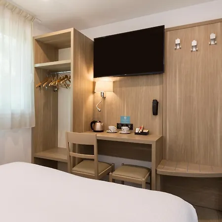 Sure By Western Reims Nord 3*