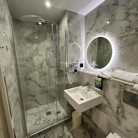 Sure By Western Reims Nord Hotel Saint-Brice-Courcelles