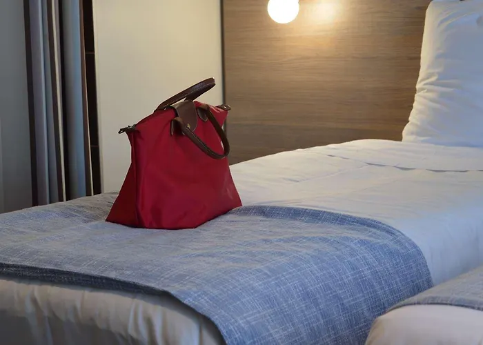 Sure By Western Reims Nord 3* Saint-Brice-Courcelles